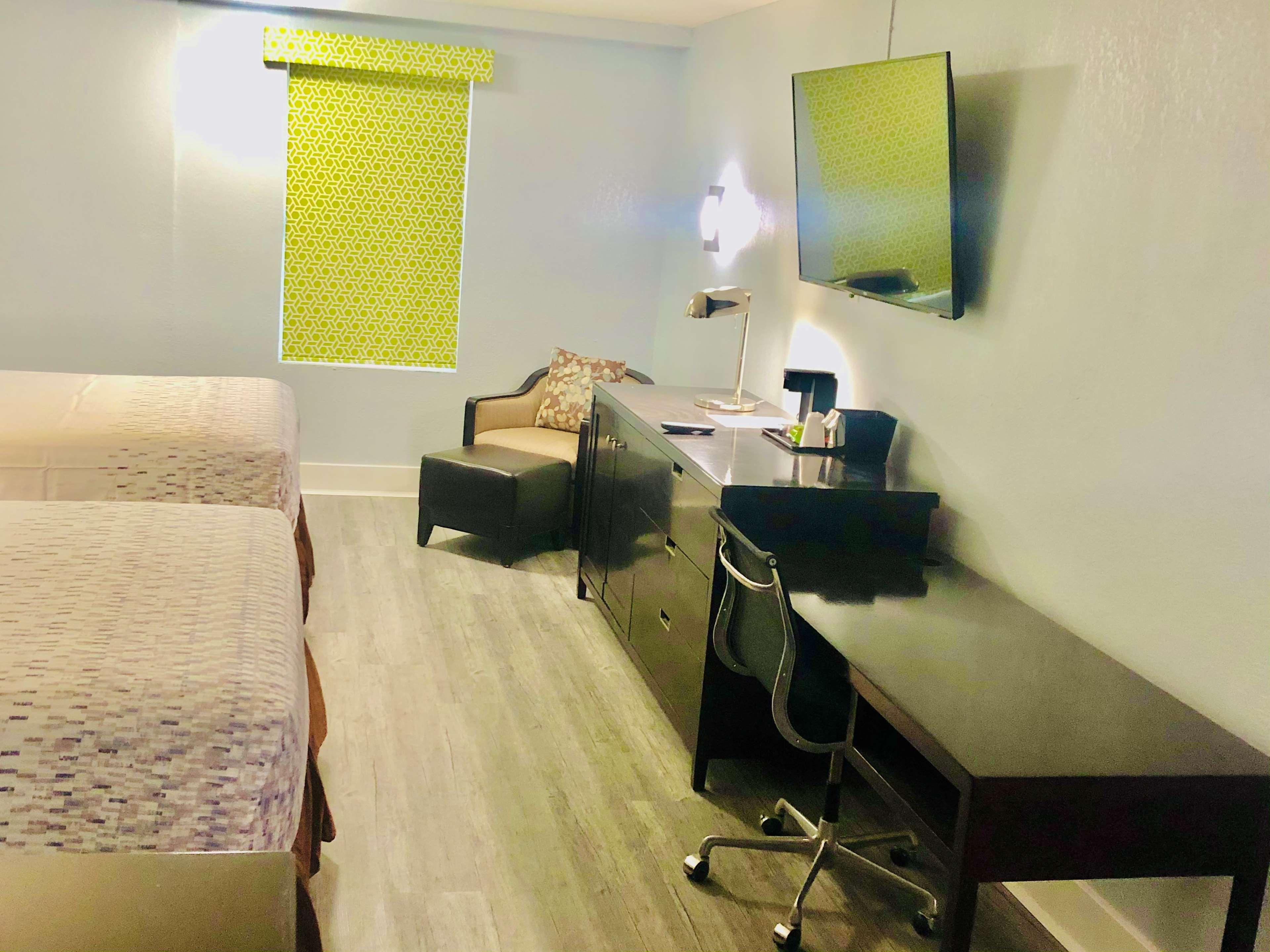 Montgomery Inn & Suites Exteriör bild